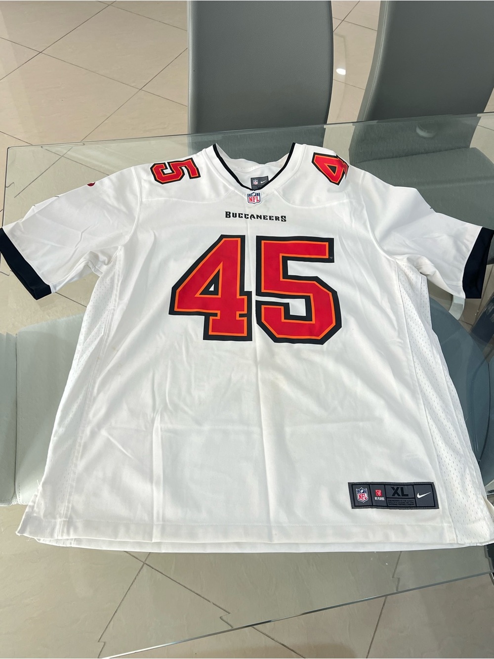 Men's Tampa Bay Buccaneers #45 NFL Jersey size XL
